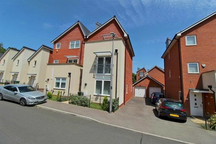 4 Bedroom Semi-Detached House To Rent In Sinatra Drive, Oxley Park, Milton Keynes, MK4