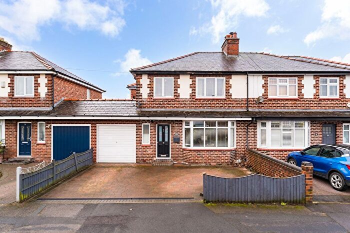 3 Bedroom Semi-Detached House For Sale In Ackers Lane, Stockton Heath, WA4
