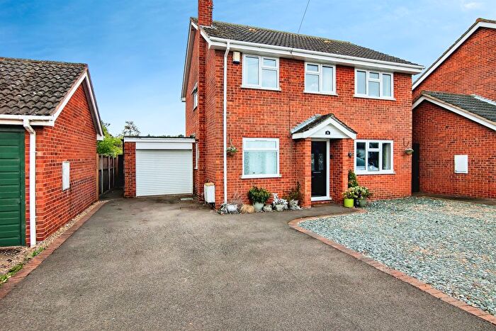 4 Bedroom Detached House For Sale In Church Close, Stilton, Peterborough, PE7