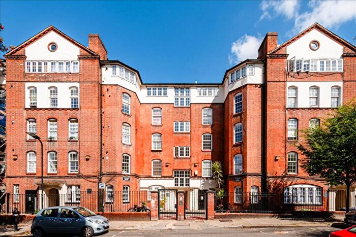 2 Bedroom Apartment To Rent In Winsham House, Euston, NW1