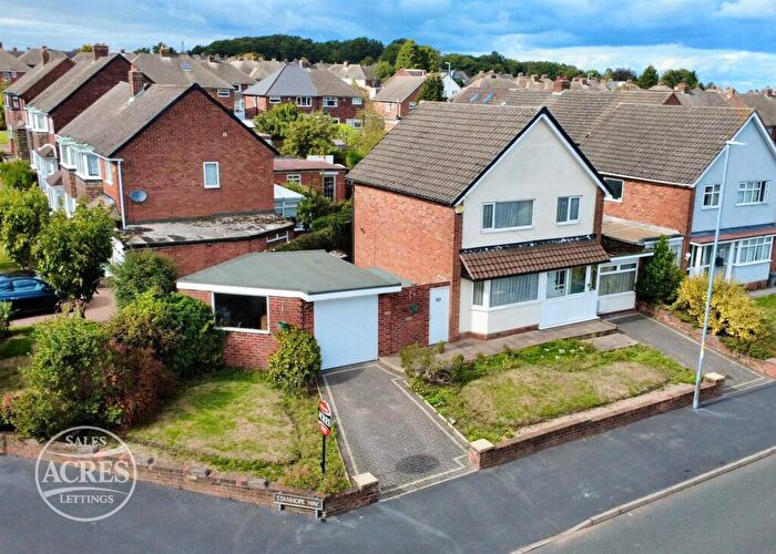 3 Bedroom Detached House For Sale In Stanhope Way, Birmingham, B43