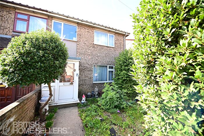 3 Bedroom Semi-Detached House For Sale In Padholme Road, Peterborough, Cambridgeshire, PE1