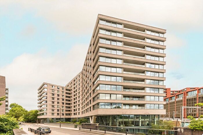 3 Bedroom Flat To Rent In Camley Street, London, N1C