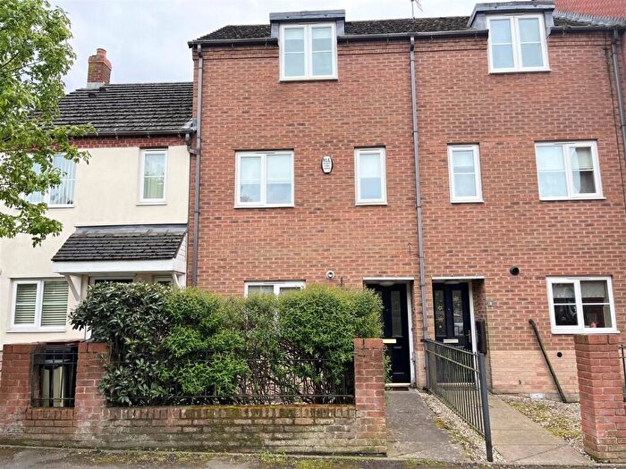 3 Bedroom Terraced House To Rent In Spruce Road, Middlemarch Rise, Nuneaton, CV10