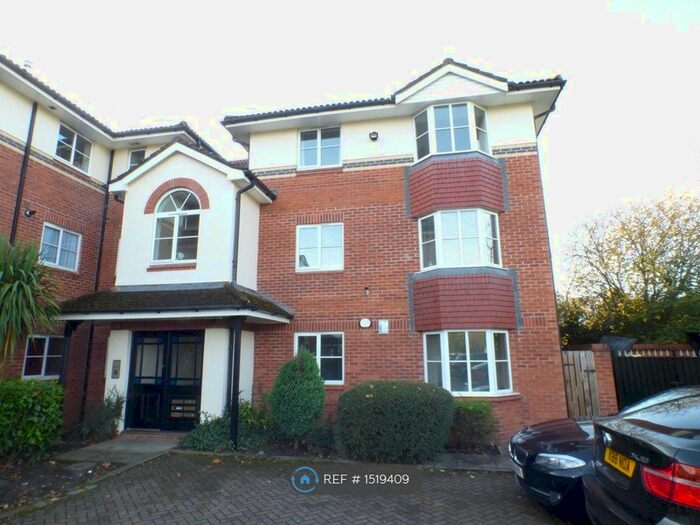 2 Bedroom Flat To Rent In Chamberlain Drive, Wilmslow, SK9