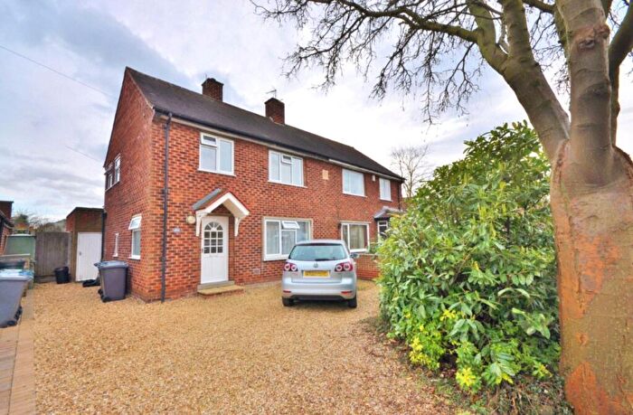 3 Bedroom Semi-Detached House For Sale In Wellin Lane, Edwalton, Nottingham, Nottinghamshire, NG12