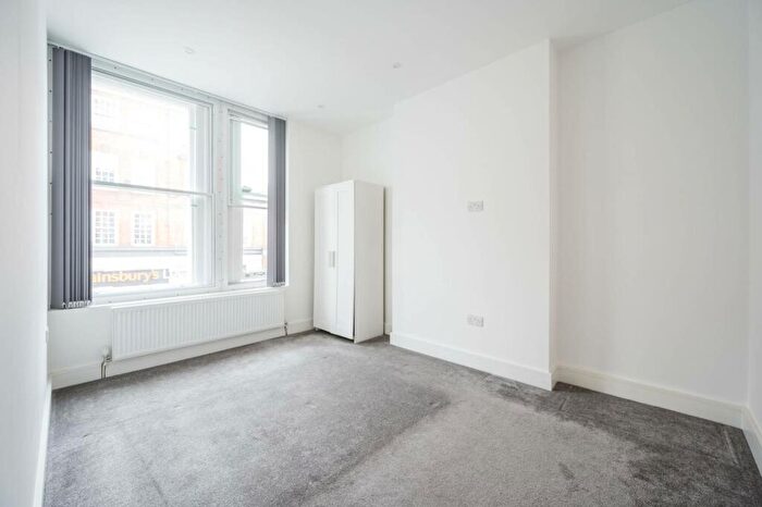 1 Bedroom Flat To Rent In Herne Hill, Herne Hill, London, SE24