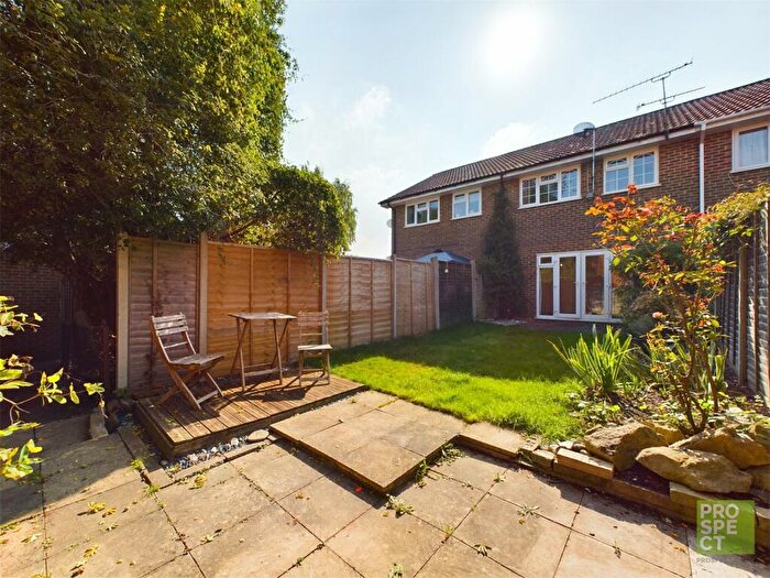 3 Bedroom Terraced House To Rent In Throgmorton Road, Yateley, Berkshire, GU46