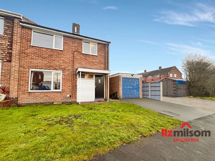 3 Bedroom Semi Detached House For Sale In Woodlands Way, Moira, Swadlincote, DE12