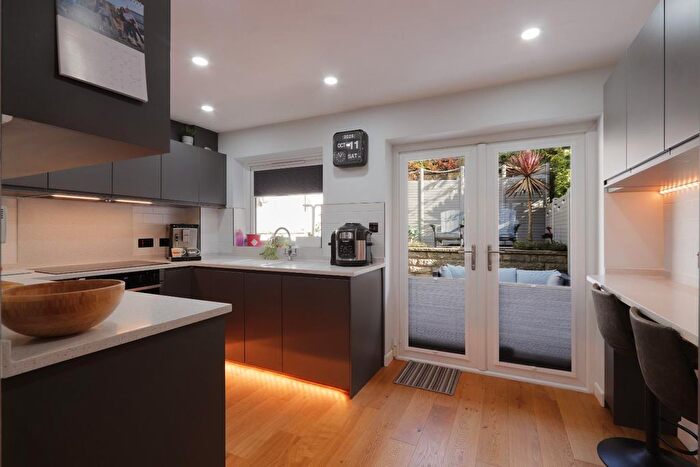2 Bedroom Town House For Sale In Fox Hill Road, Fox Hill, S6