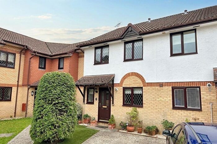 3 Bedroom Terraced House For Sale In Sandford, BH20