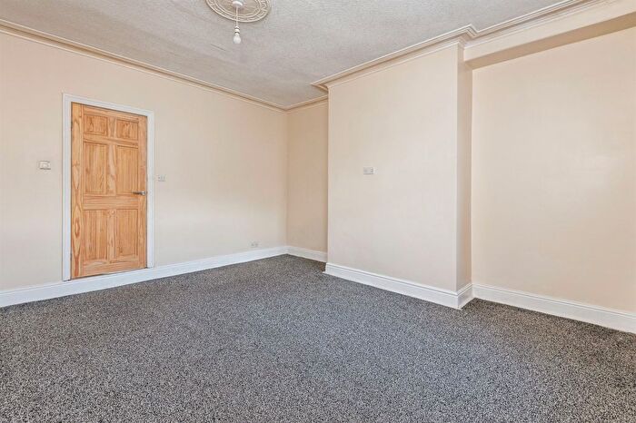 3 Bedroom Terraced House For Sale In Burton Street, Bradford, BD4