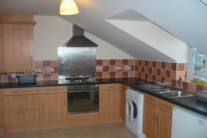 2 Bedroom Flat To Rent In Elgar Close, Swindon, SN25