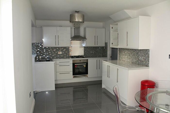 4 Bedroom Terraced House To Rent In Donegal Close, Canley, CV4