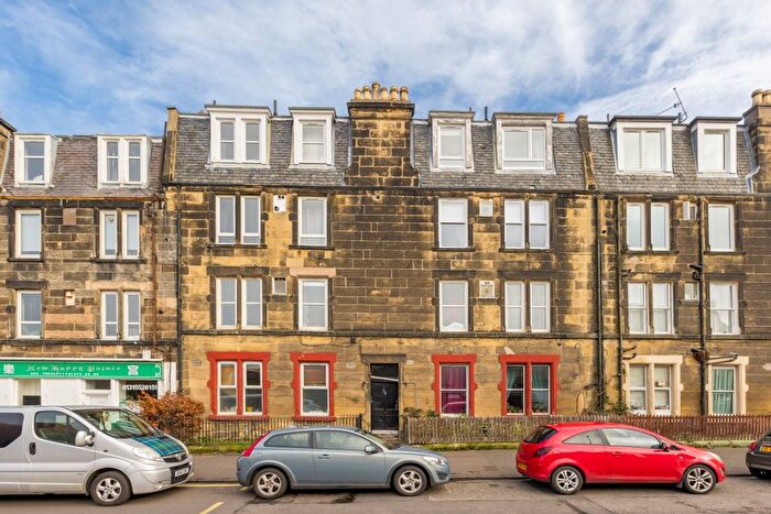 1 Bedroom Flat For Sale In / Granton Road, Trinity, EH5