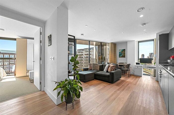 1 Bedroom Flat To Rent In Corn House, Marshgate Lane, Stratford, London, E15