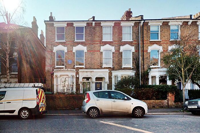 2 Bedroom Flat To Rent In Lancaster Road, Finsbury Park, N4