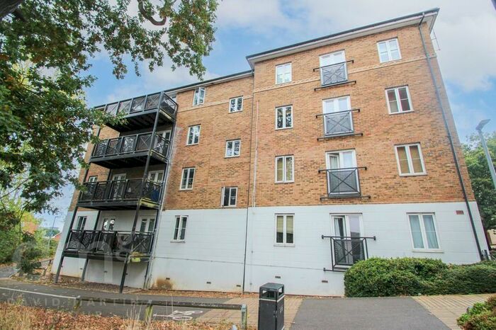 2 Bedroom Apartment To Rent In Bradford Drive, Colchester, CO4