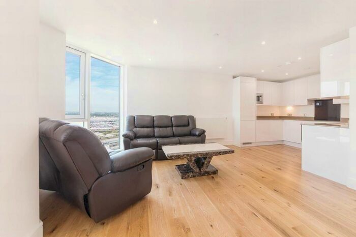 2 Bedroom Apartment To Rent In Sky View Tower, E15