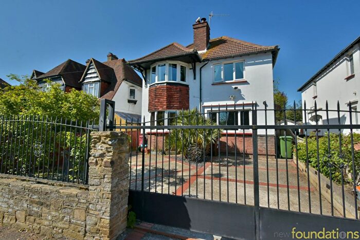 4 Bedroom Detached House For Sale In Magdalen Road, Bexhill-On-Sea, TN40