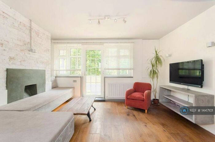 4 Bedroom Flat To Rent In Reardon House, London, E1W