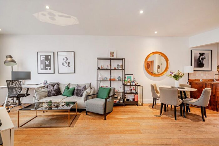 2 Bedroom Flat For Sale In Dawes Road, Fulham, London, SW6