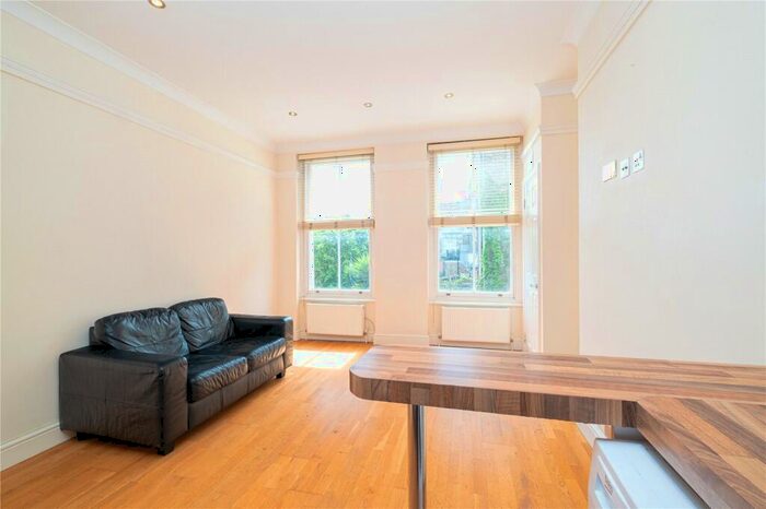 1 Bedroom Apartment To Rent In Manor Gardens, Islington, London, N7