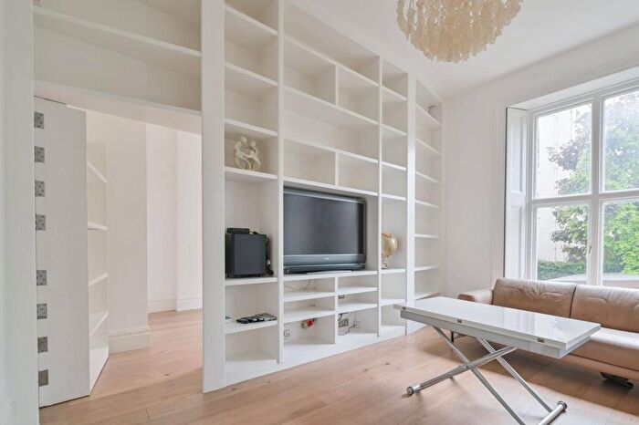 2 Bedroom Flat To Rent In Regents Park Road, Primrose Hill, London, NW1