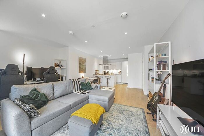 1 Bedroom Flat To Rent In Hawthorn House, Forrester Way, London, E15