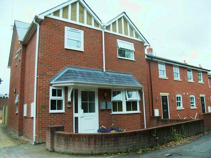 2 Bedroom Flat To Rent In Crown Lane, Ludgershall, SP11