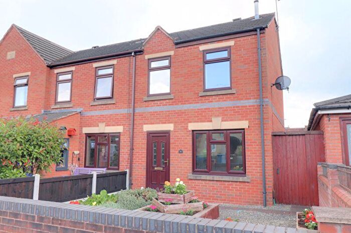 2 Bedroom End Of Terrace House To Rent In Kingston Row, Dartmouth Street, Stafford, ST16