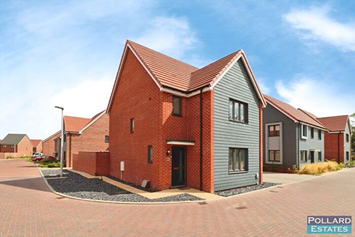 3 Bedroom Detached House For Sale In Brick Kiln Lane, Rainham, ME8