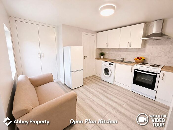 1 Bedroom Flat To Rent In Durbar Road (Back), Luton, LU4