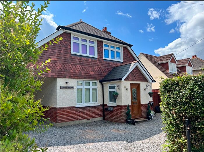 5 Bedroom Detached House For Sale In Springfield Grove, Southampton, SO45
