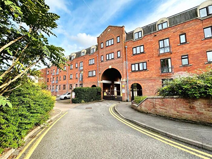 1 Bedroom Apartment To Rent In Greys Court, Sidmouth Street, Reading, Berkshire, RG1