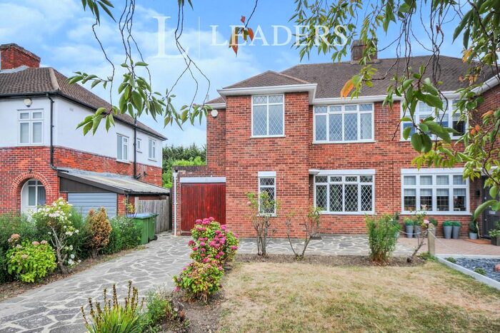 3 Bedroom Semi-Detached House To Rent In Chapel Farm Road, London, SE9