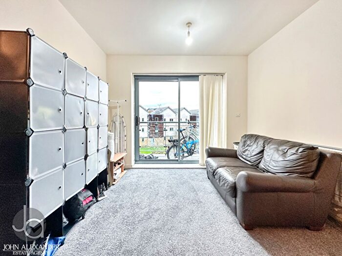 1 Bedroom Flat For Sale In Quayside Drive, Colchester, CO2