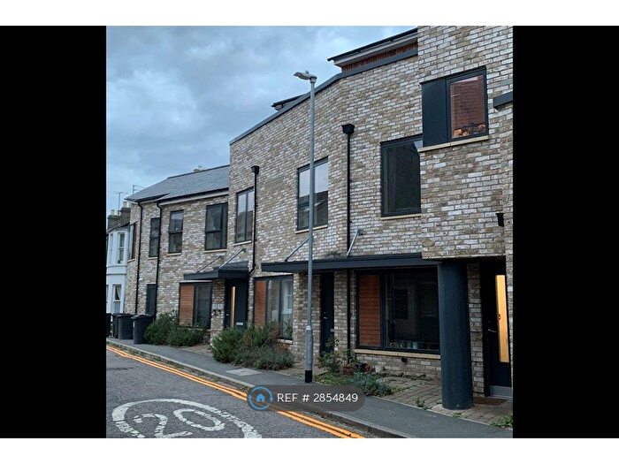 1 Bedroom Flat To Rent In Rickard House, Cambridge, CB4