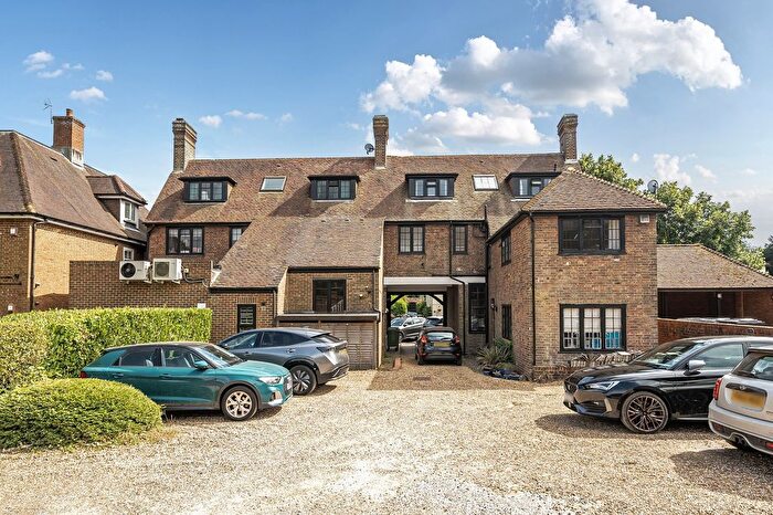 2 Bedroom Flat To Rent In Walton Street, Walton On The Hill, Tadworth, Surrey., KT20