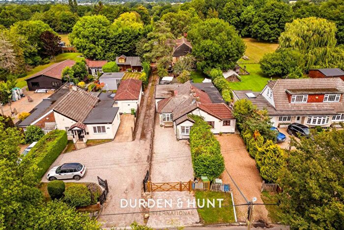 2 Bedroom Semi-Detached Bungalow For Sale In Days Lane, Pilgrims Hatch, CM15