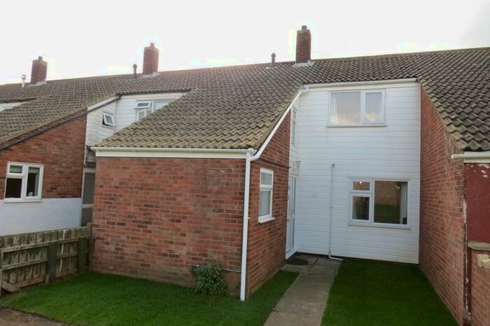 3 Bedroom Terraced House To Rent In Saunders Close, Huntingdon, PE29