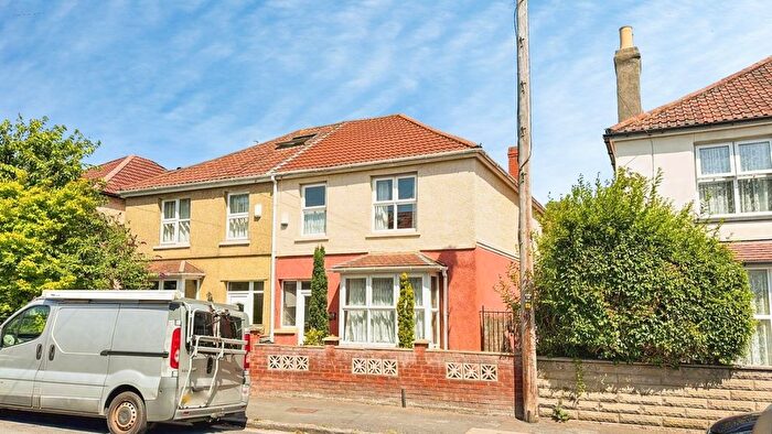 3 Bedroom Semi Detached House For Sale In Dunford Road, Windmill Hill, BS3
