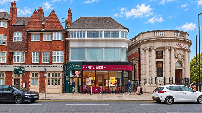 2 Bedroom Flat To Rent In Golderslea, Finchley Road, London, NW11