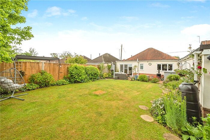 2 Bedroom Detached Bungalow For Sale In Northlands Road, Romsey, Hampshire, SO51