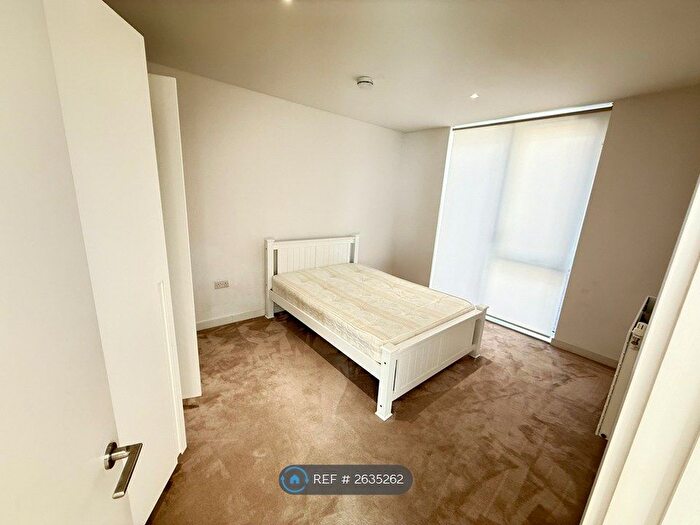 1 Bedroom Flat To Rent In Flagship House, London, E16