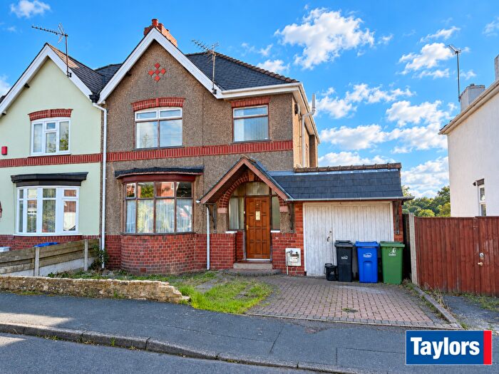 3 Bedroom Semi Detached House For Sale In Monument Avenue, Lye, Stourbridge, DY9