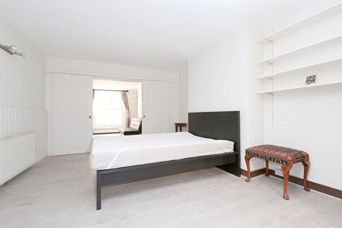 1 Bedroom Flat To Rent In Thornhill Crescent, London, N1