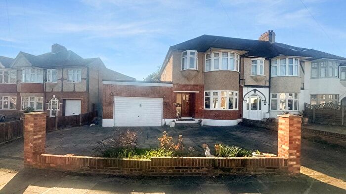 3 Bedroom End Of Terrace House For Sale In Blendon Drive, Bexley, DA5