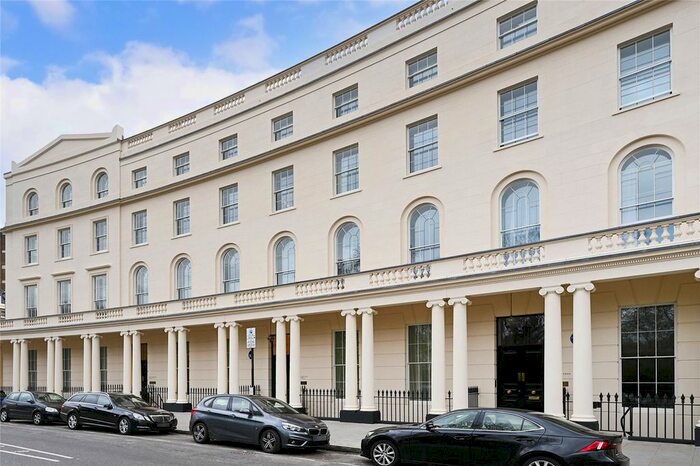 1 Bedroom Flat To Rent In Portland Place, London, W1B
