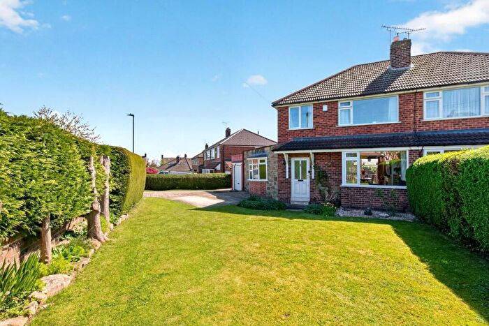 3 Bedroom Semi Detached House For Sale In Wedderburn Close, Harrogate, HG2